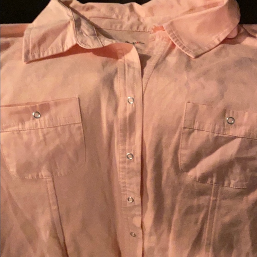 Shirt - Picture 2 of 4
